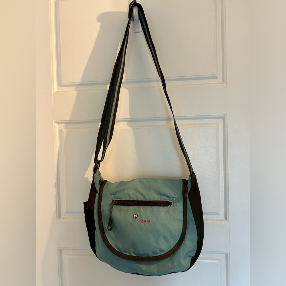 Sherpani Milli mini messenger bag/purse
